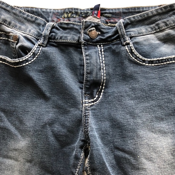 Vintage True Religon Bermuda Jean Shorts - Picture 14 of 16